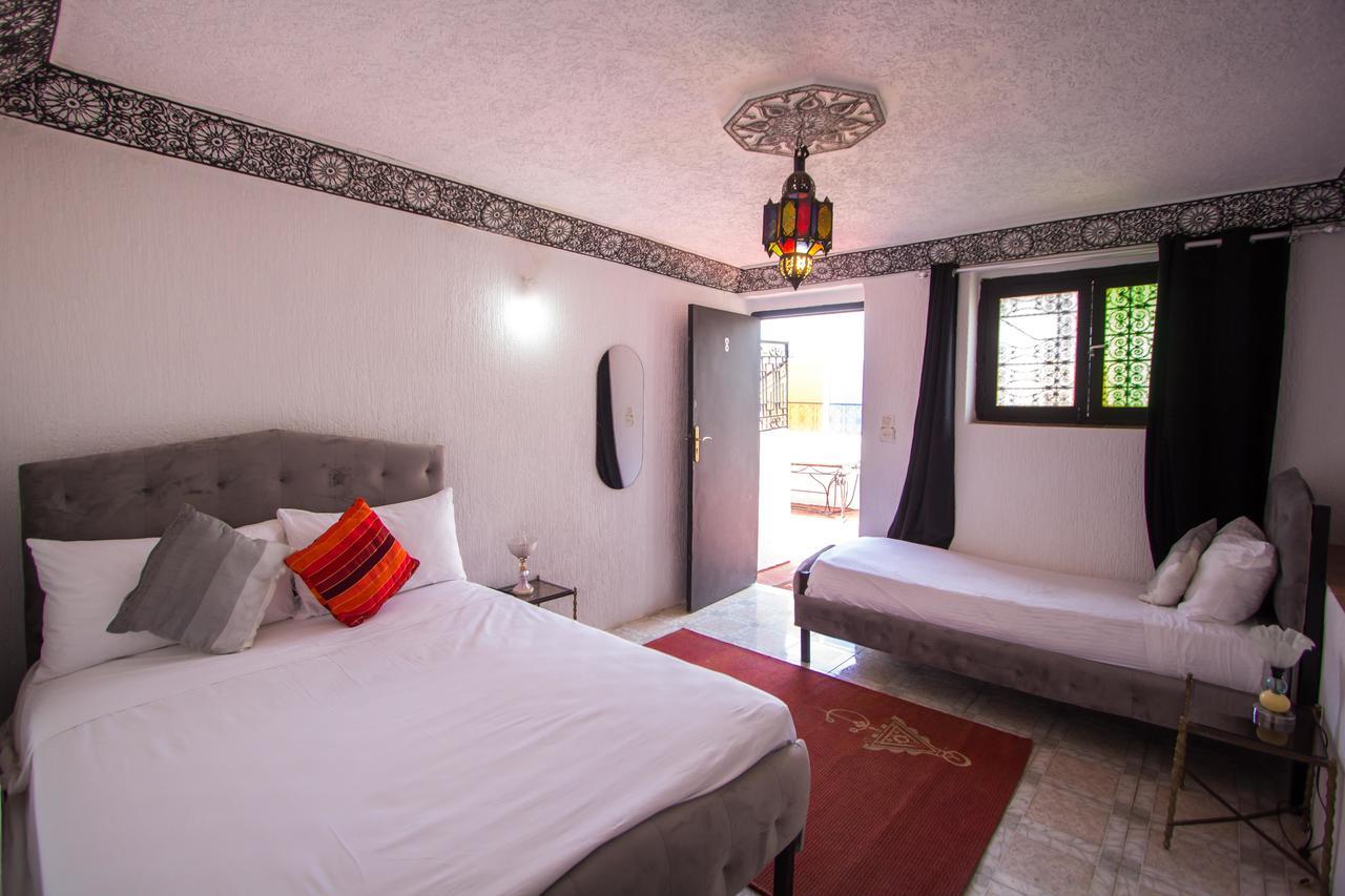 Fontaine Campini Hostel *